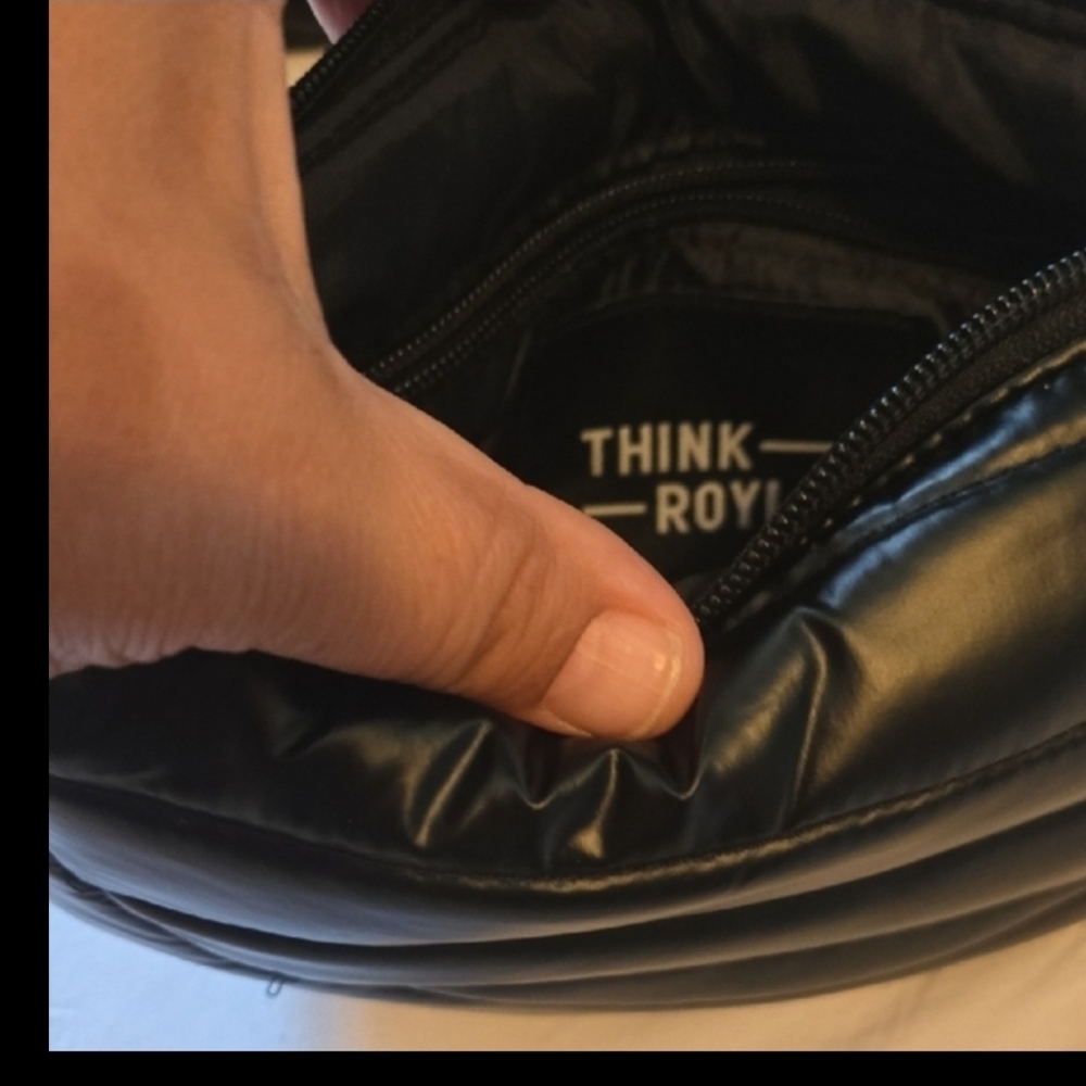 THINK ROYLN Elton Hobo Black Belt Bag with Zipper Closure - Picture 4 of 4
